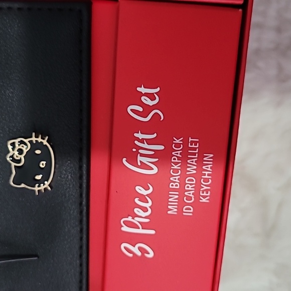 🎀 Hello Kitty 3 Piece Gift Set NWOT - Picture 6 of 8